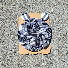 Load image into Gallery viewer, Black &amp; White Madras Brooch
