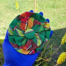 Load image into Gallery viewer, Ixora Madras Brooch
